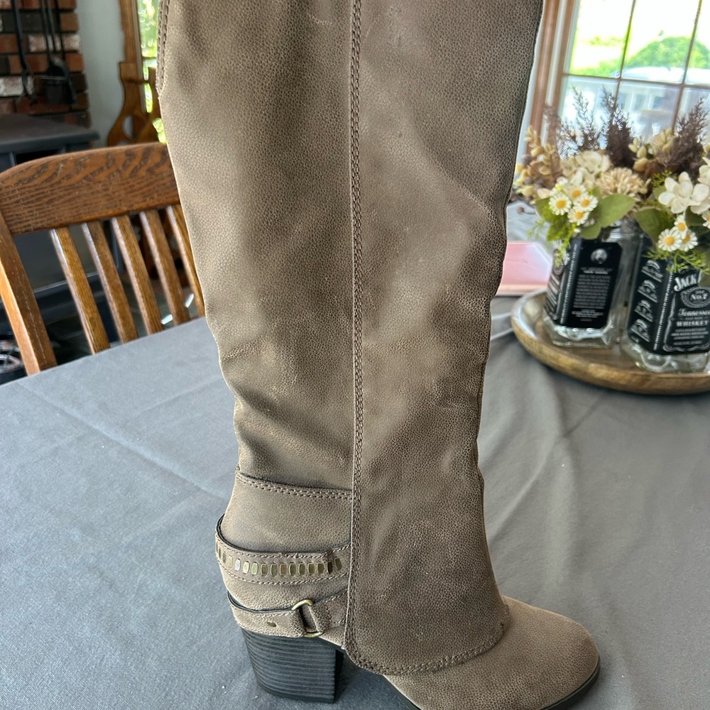 Brown Knee-High Boots - Picture 1 of 3